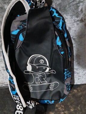 Pawsky Boys Slingbag